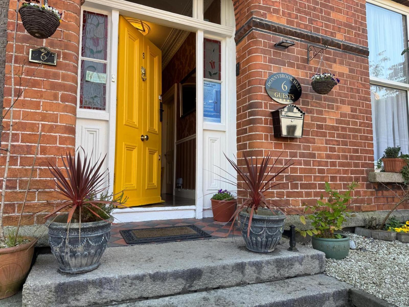 Donnybrook Hall Dublin Exterior foto